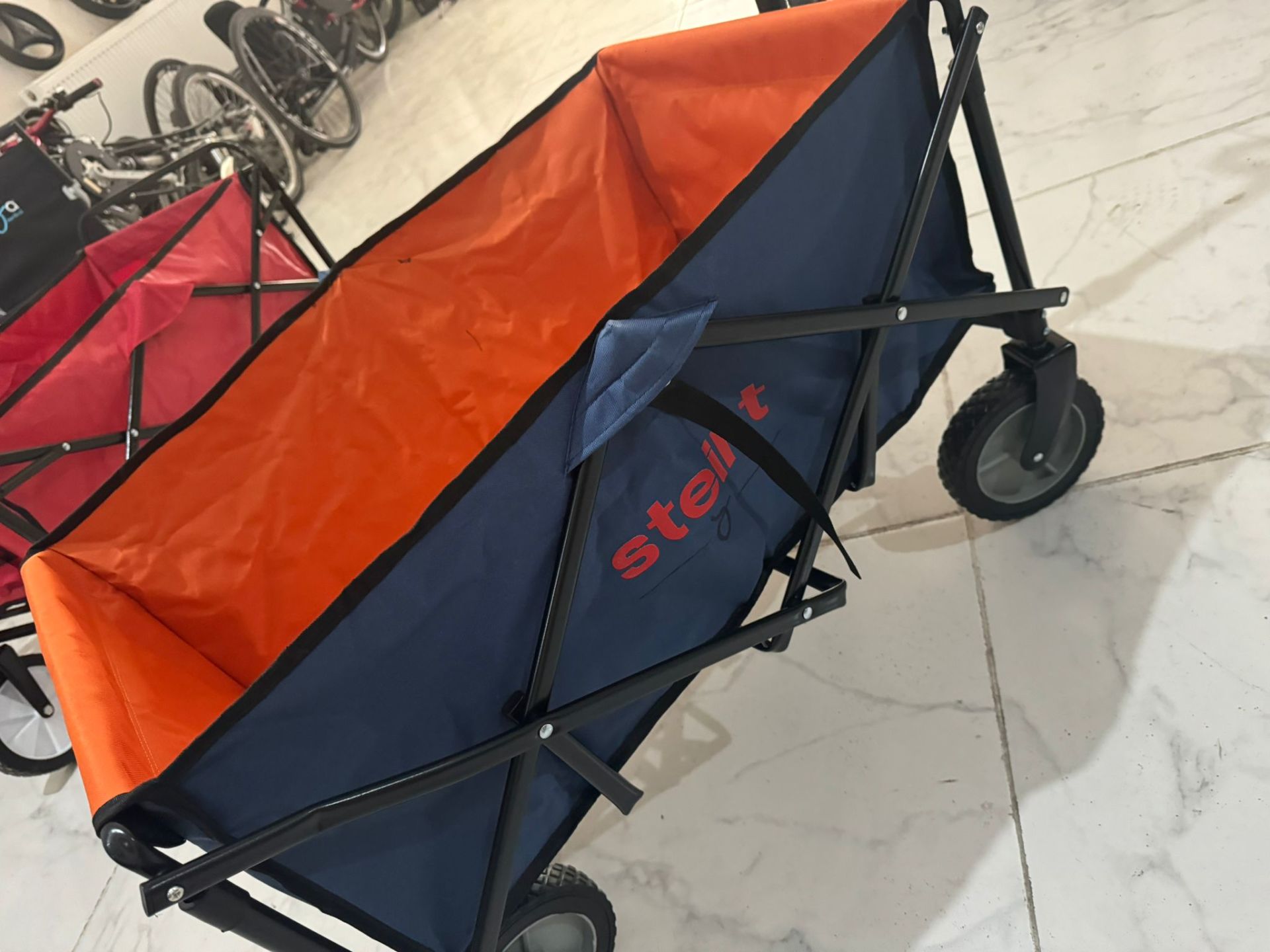 KAMP EŞYASI TAŞIMA ARACI MODEL 2