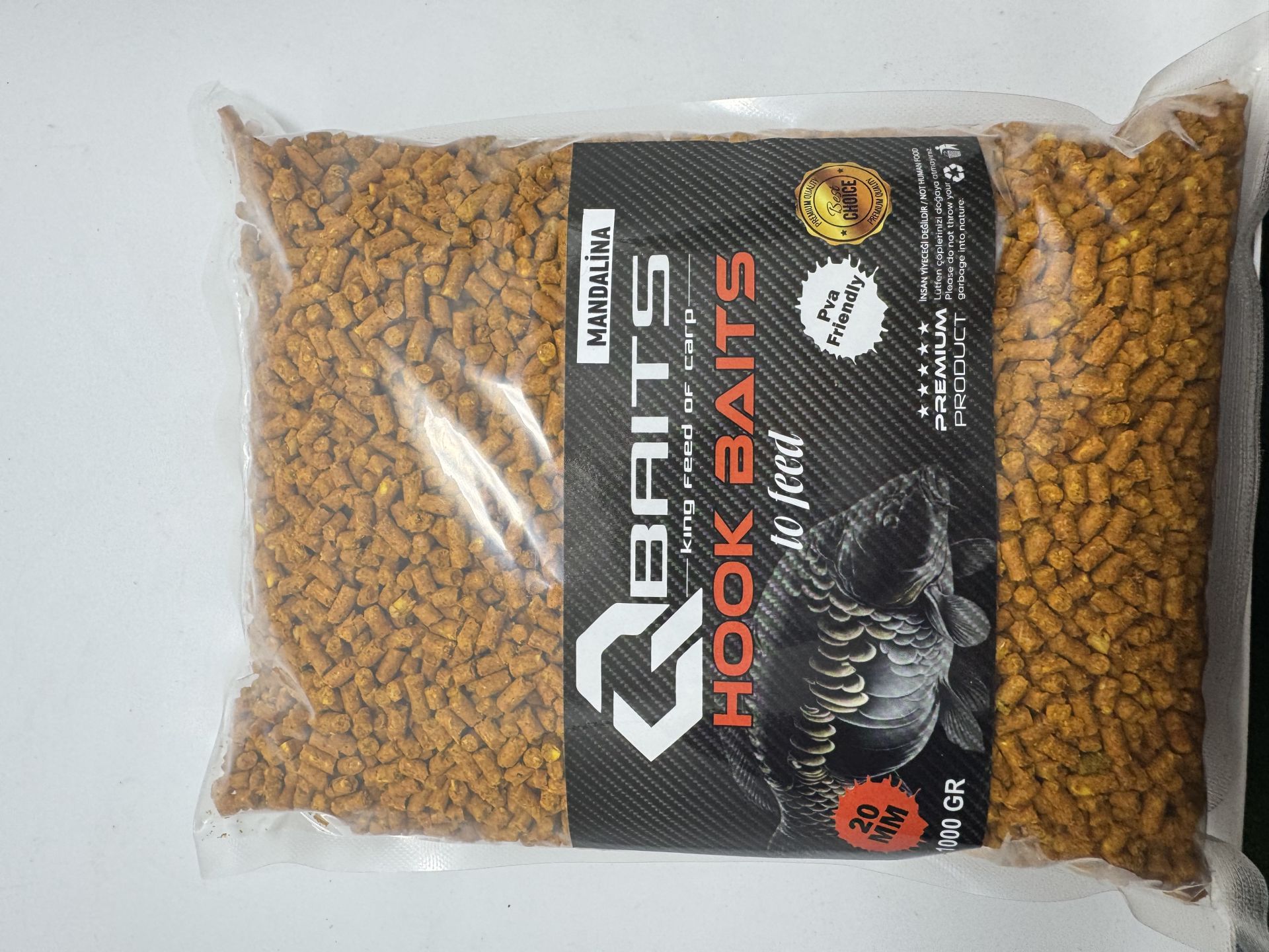 Q Baits 1000 g pellet Mandalina