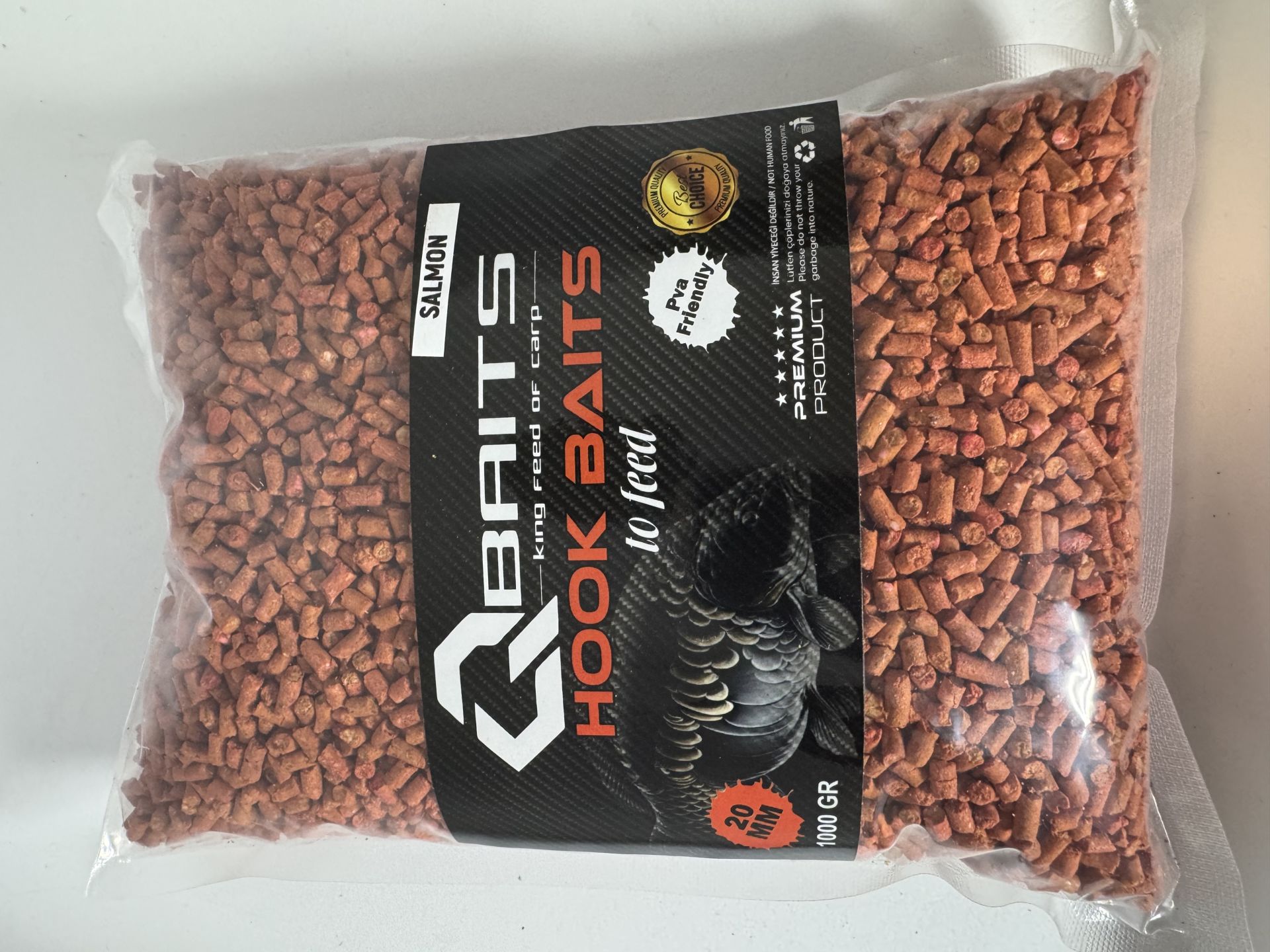 Q Baits 1000 g Salmon pellet